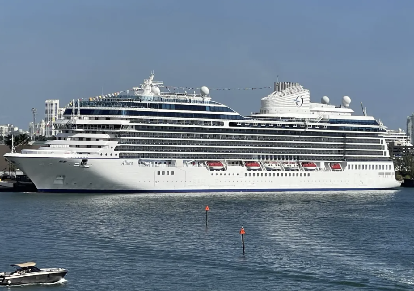 Cruise Ship